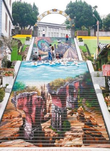 建中小學3D彩繪階梯